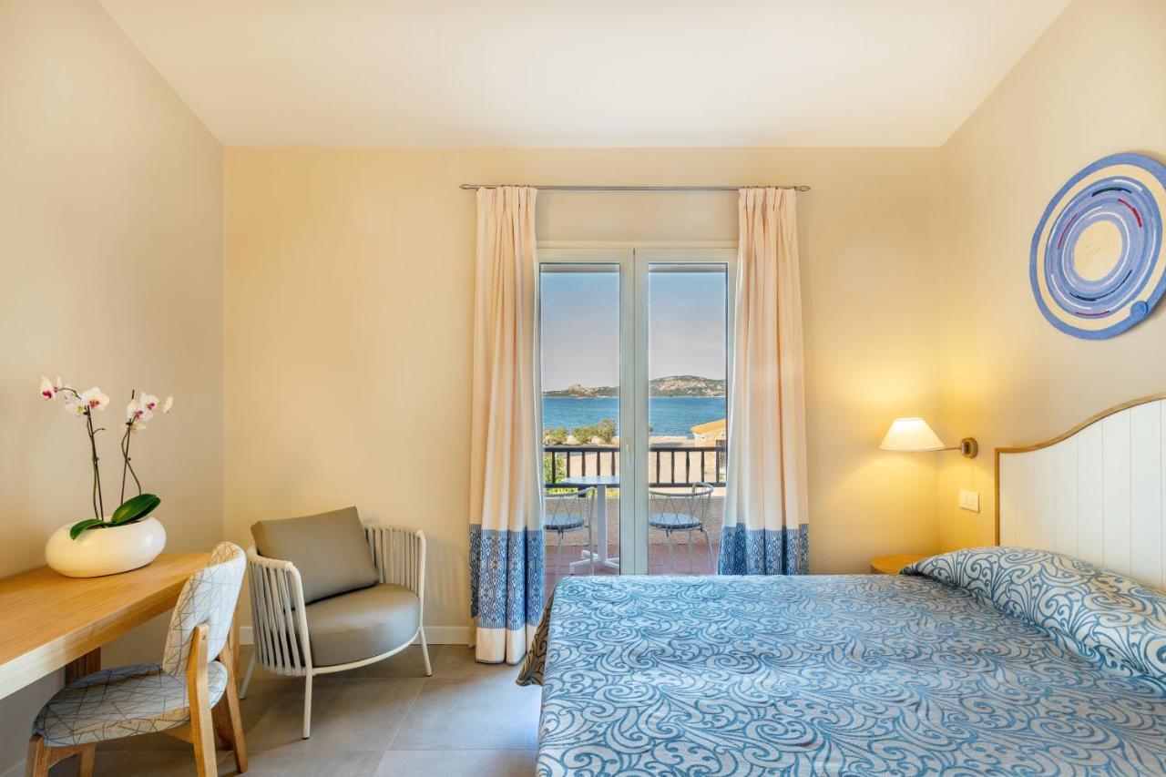 Blu Hotel Laconia Village Cannigione Room photo